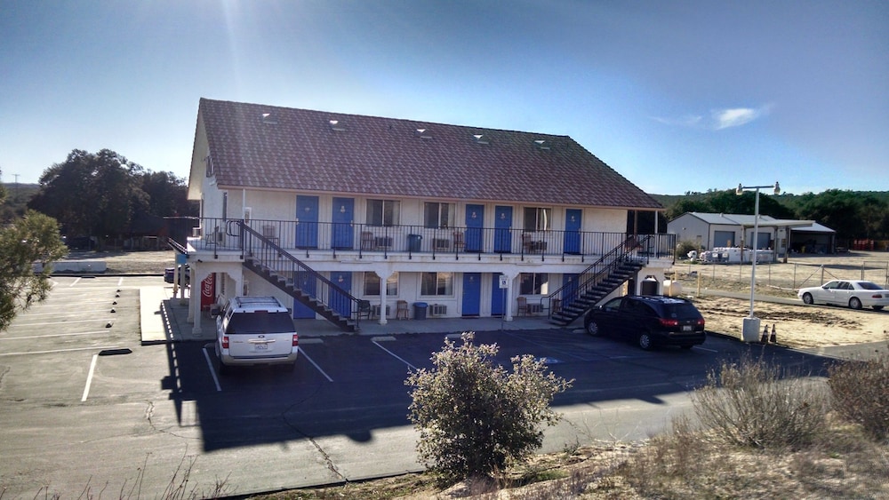 Backcountry Inn Motel in Treasure Island, United States