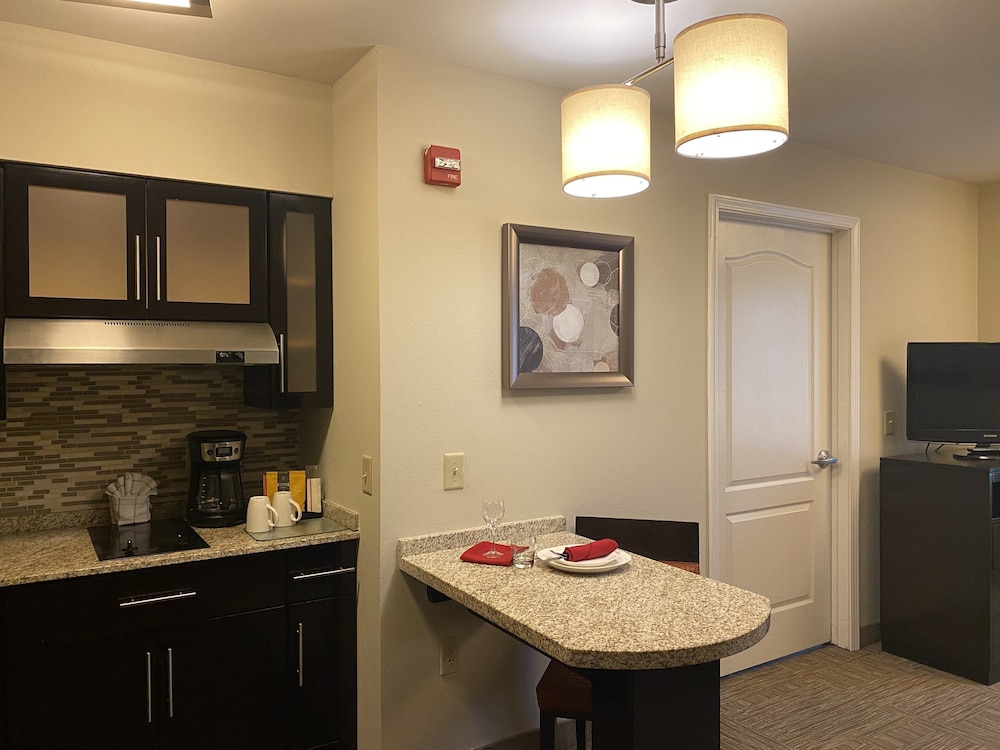 Staybridge Suites Liverpool Syracuse by IHG - photo 29