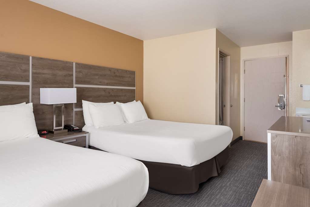 SureStay Hotel by Best Western Wells - photo 18