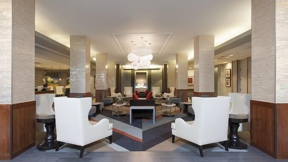 DoubleTree by Hilton Chicago North Shore Conference Center - photo 11