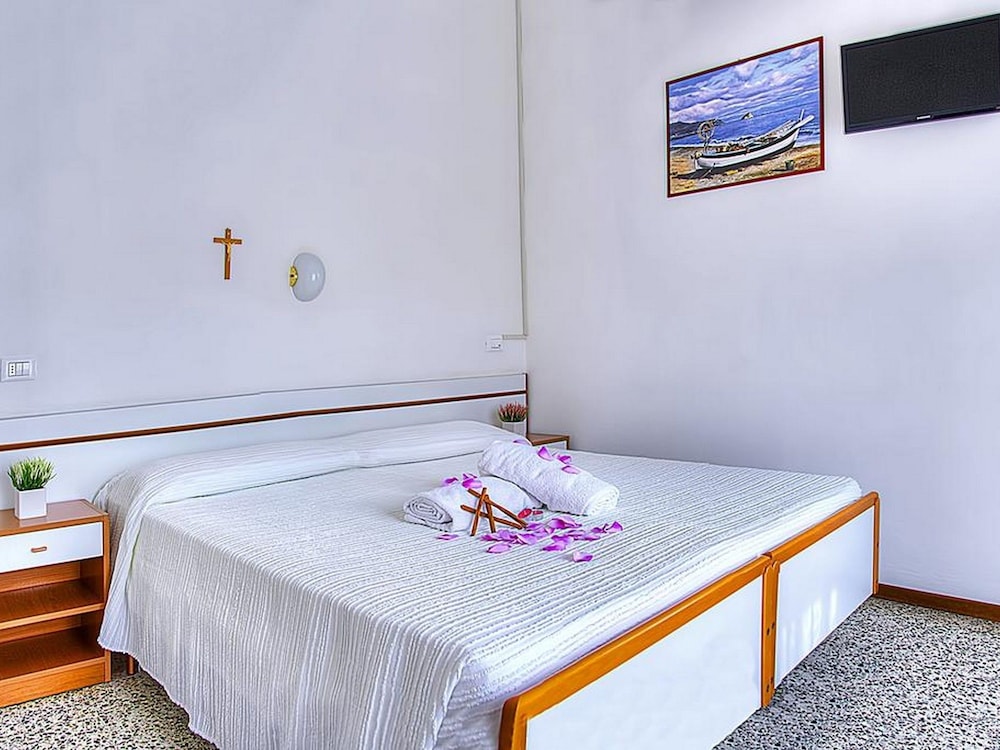 Hotel Villa Iris — Rimini