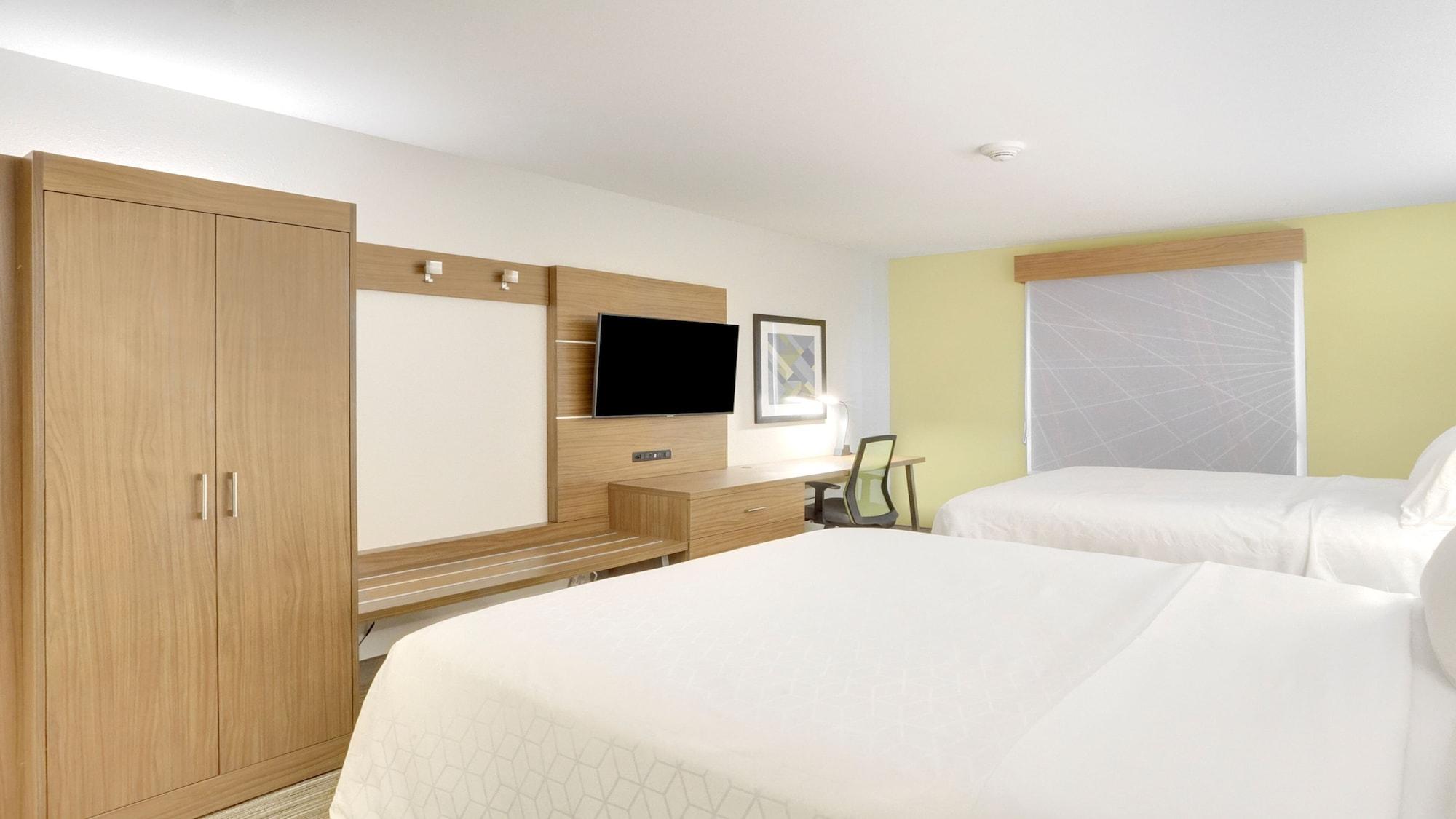 Holiday Inn Express & Suites Portland by IHG - photo 26