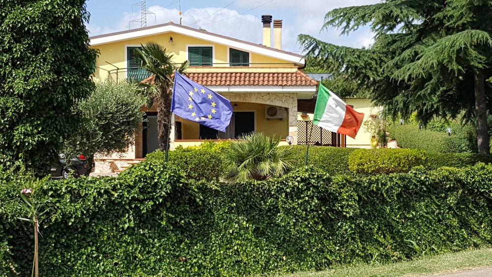 Il Nido Delle Rondini — 4-Star Luxury Hotel in Grottole, Italy