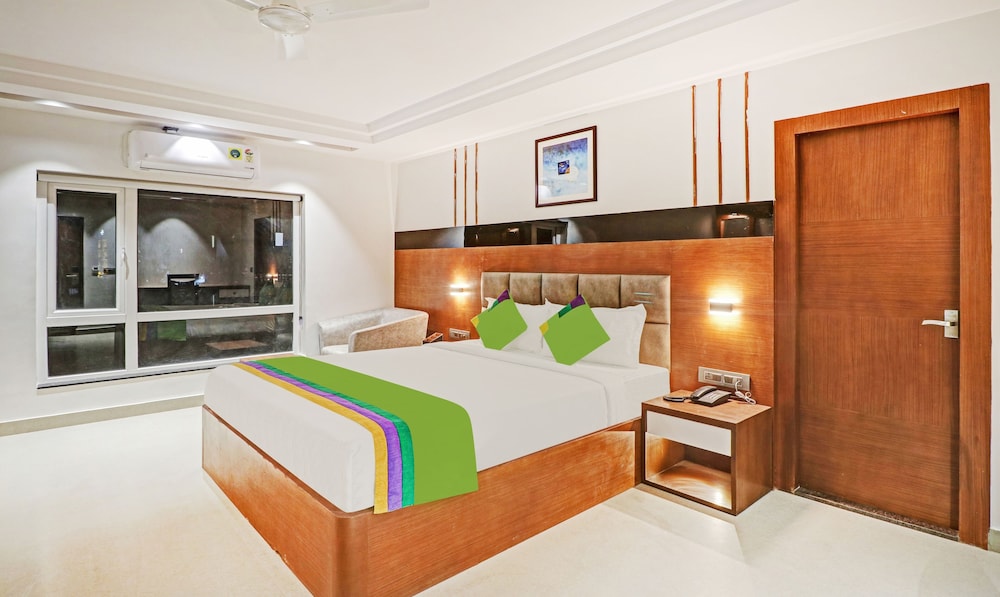 Treebo Emora Grand — Yelahanka