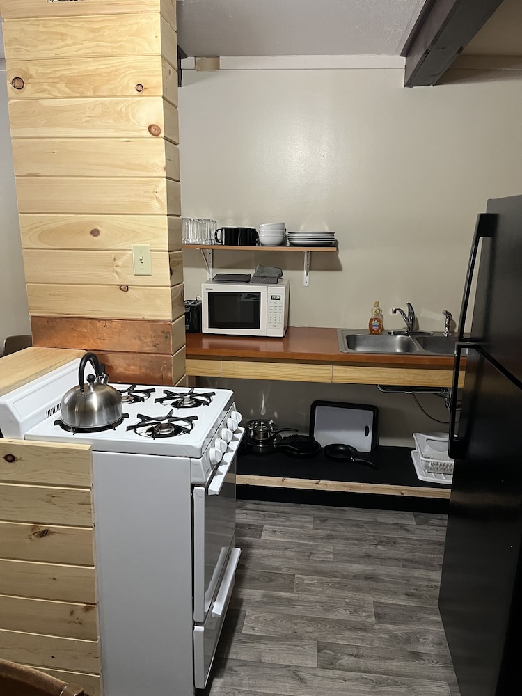 Brookside Motor Inn - photo 20