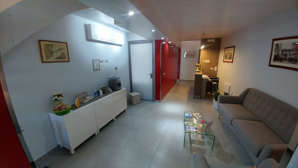 Ottocento Guest House — 4-Star Luxury Hotel in Alghero, Italy