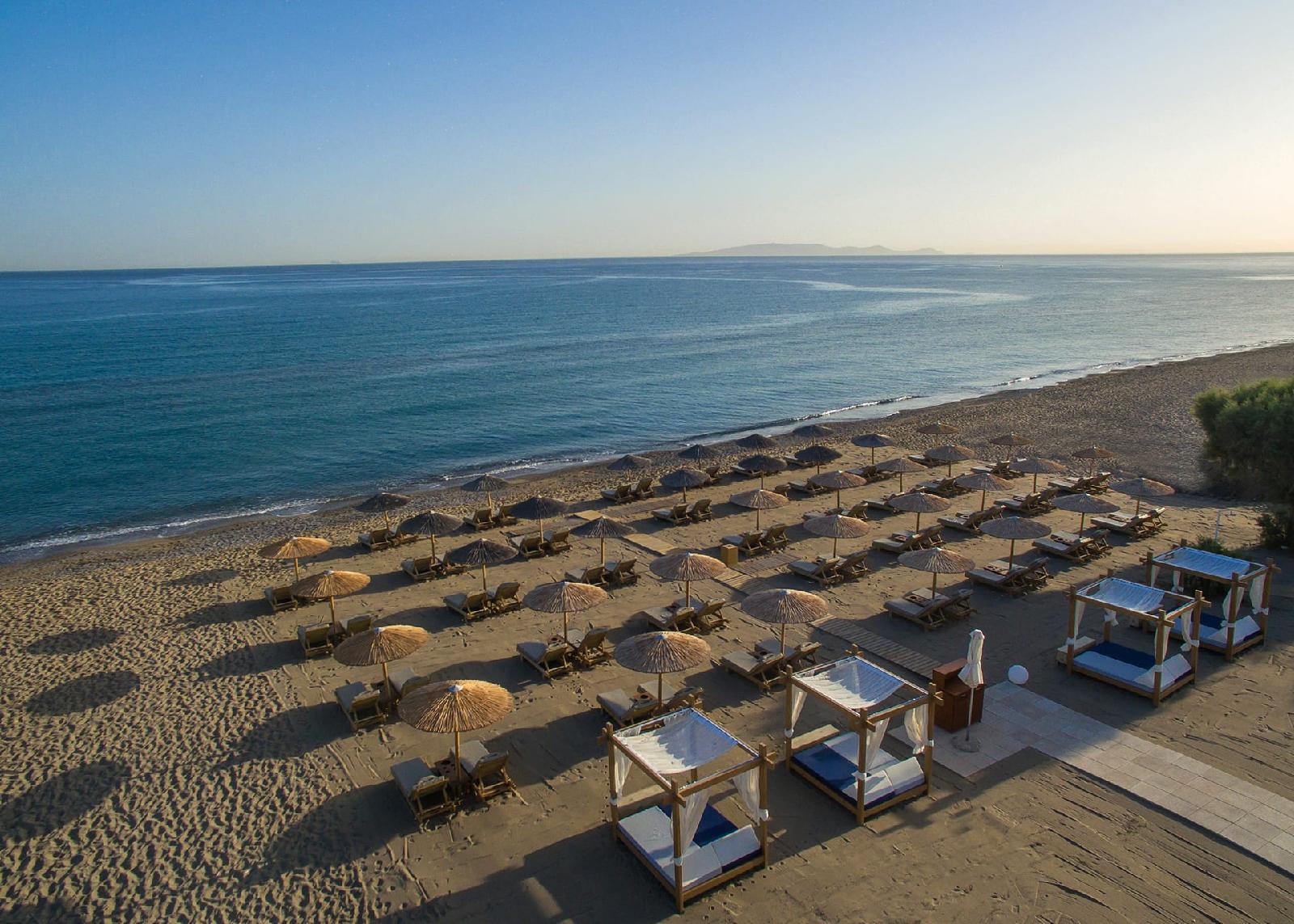 Enorme Teatro Beach — 4-Star Luxury Hotel in Agios Nikolaos, Greece