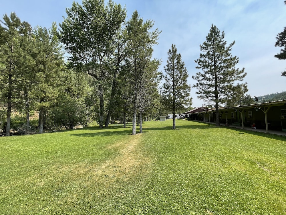 7r Guest Ranch 11267371 — Wolf Creek