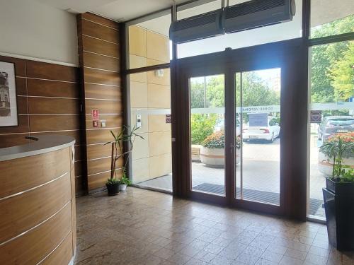 Verona Apartament 115 69m2 Terrace Garage — 4-Star Luxury Hotel in Krakow, Poland