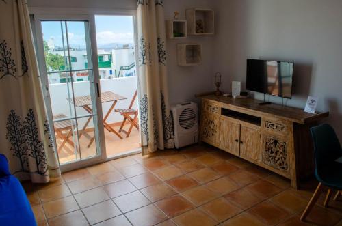 Marisco Centrico Con Terraza in Playa Blanca, Spain