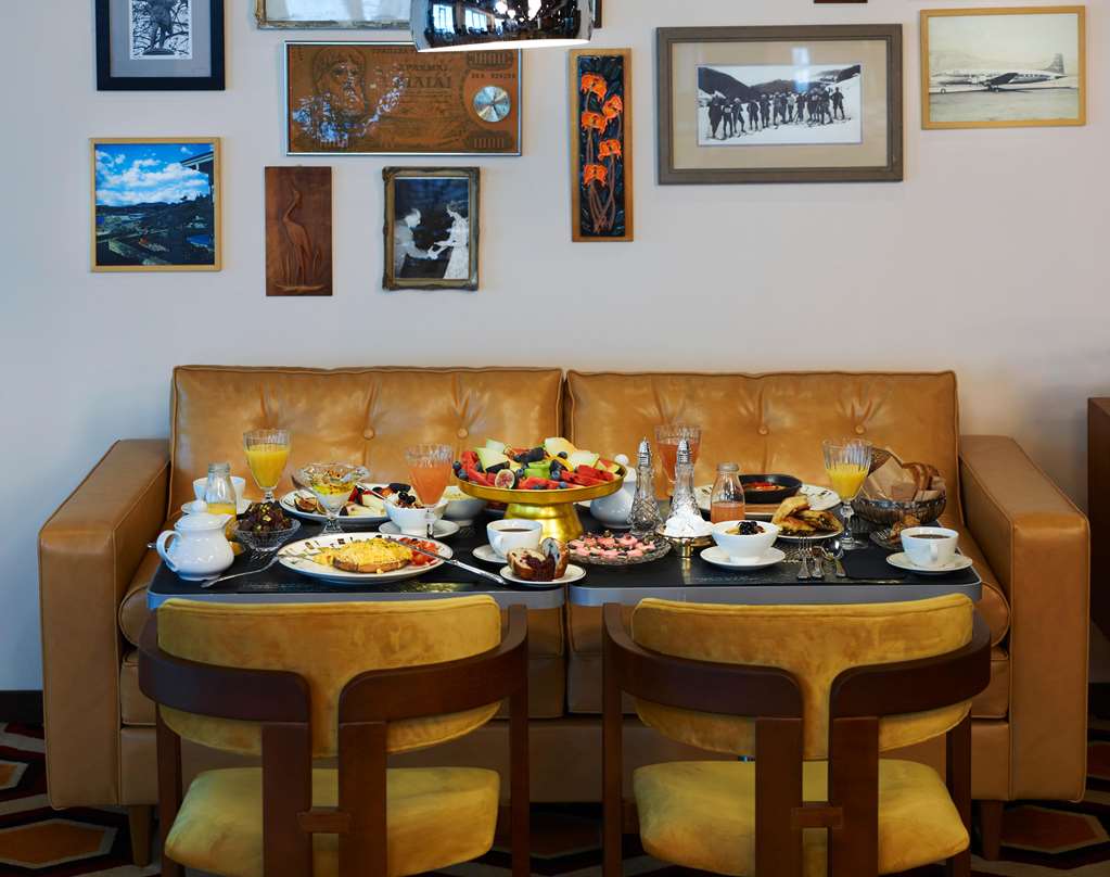 מזון ומשקאות