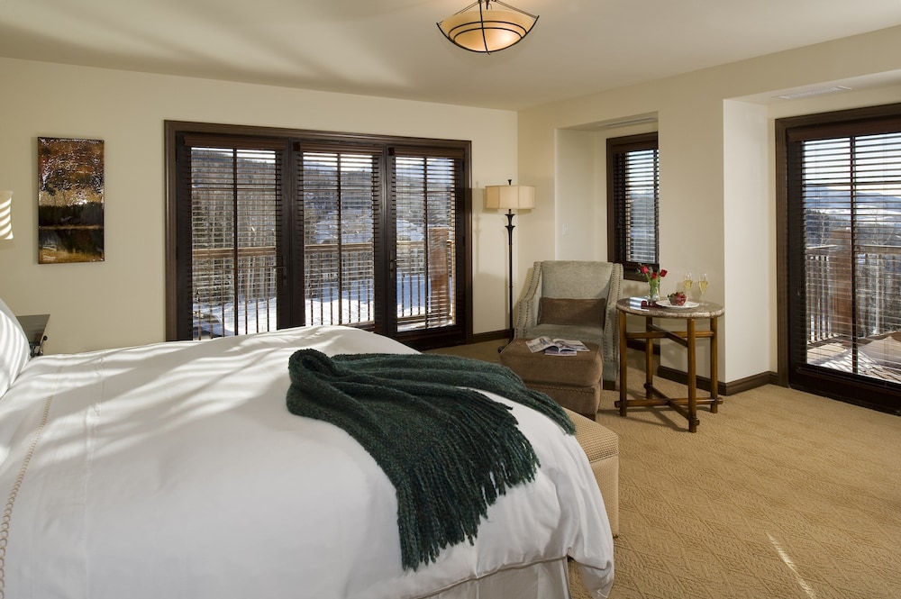 Madeline Hotel & Residences Auberge Collection - photo 32