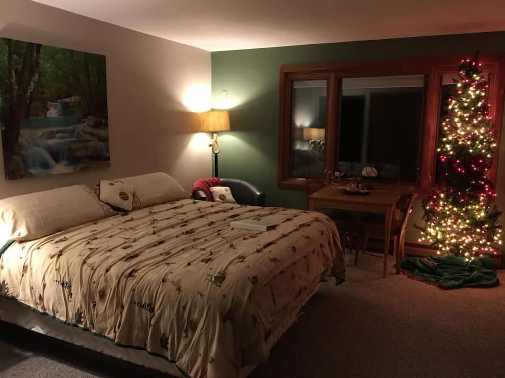 Valhalla Hillside Inn - photo 21