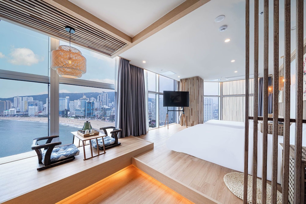 Busan Gwangalli Ocean 2heaven — Busan