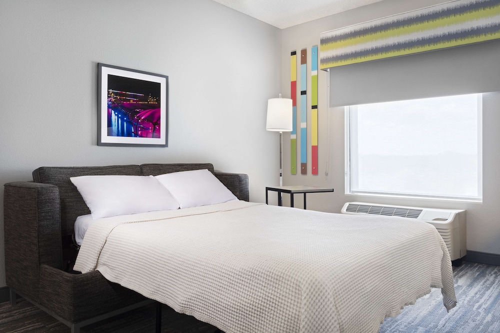 Hampton Inn & Suites Tampa East - photo 23