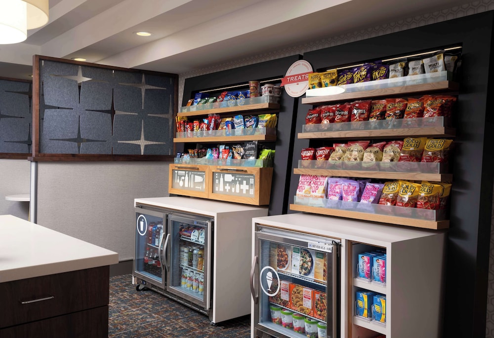 Hampton Inn San Diego Del Mar - photo 19