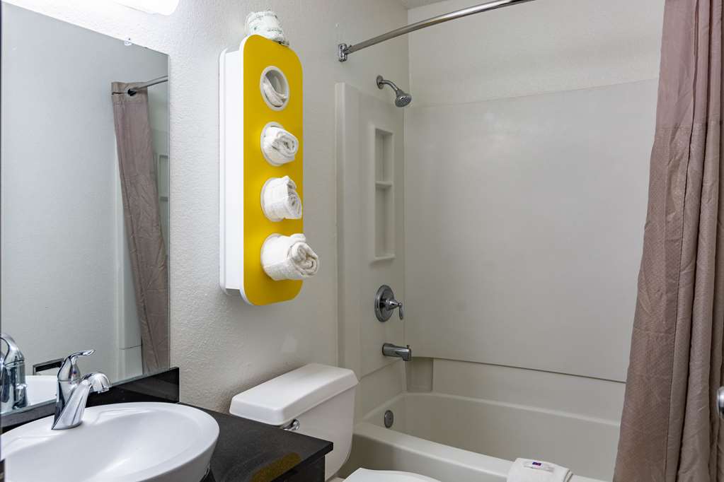 The Reserve Inn - photo 20