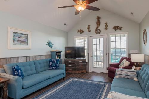 Sherrys Paradise by Oak Island Accommodations - photo 10