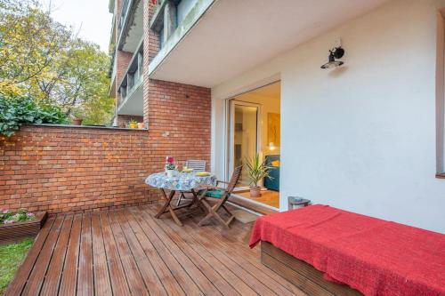 Cozy Apartment with Garden in the Castle District — 4-Star Luxury Hotel in Budapest, Hungary