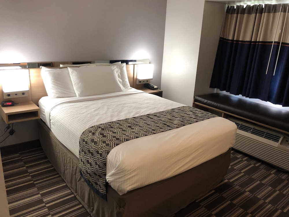 Microtel Inn & Suites by Wyndham Baton Rouge - photo 6