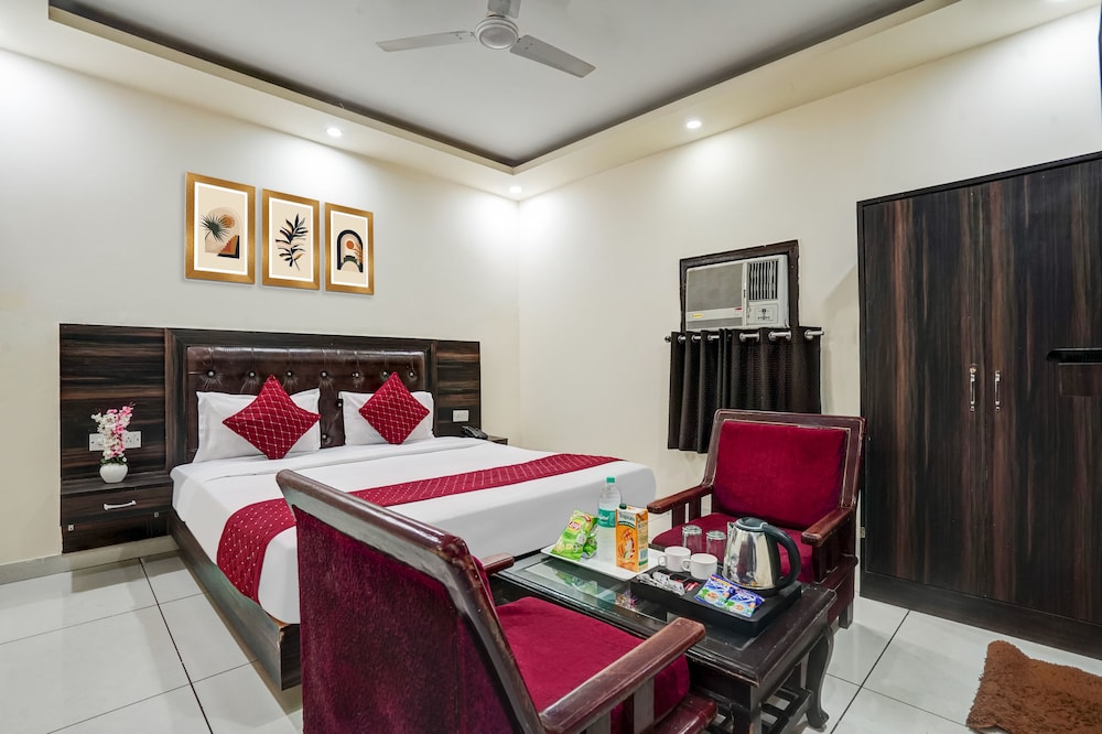 Hotel City Lite Near Delhi Airport