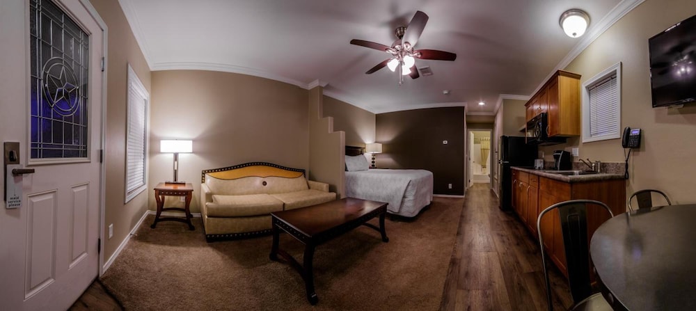 Goulding's Lodge - photo 9