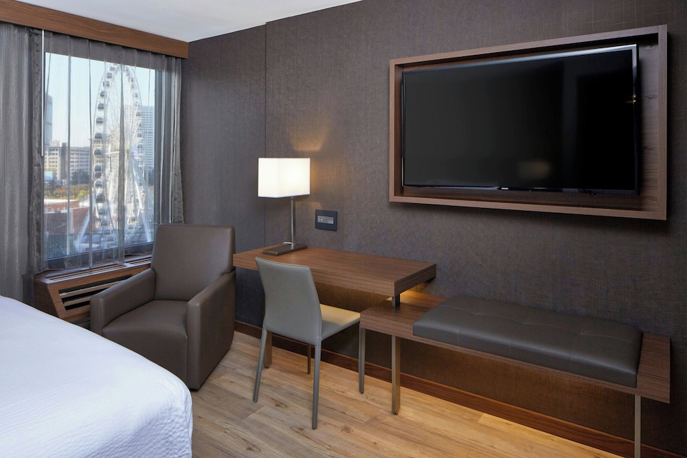AC Hotel by Marriott Atlanta Downtown - photo 16