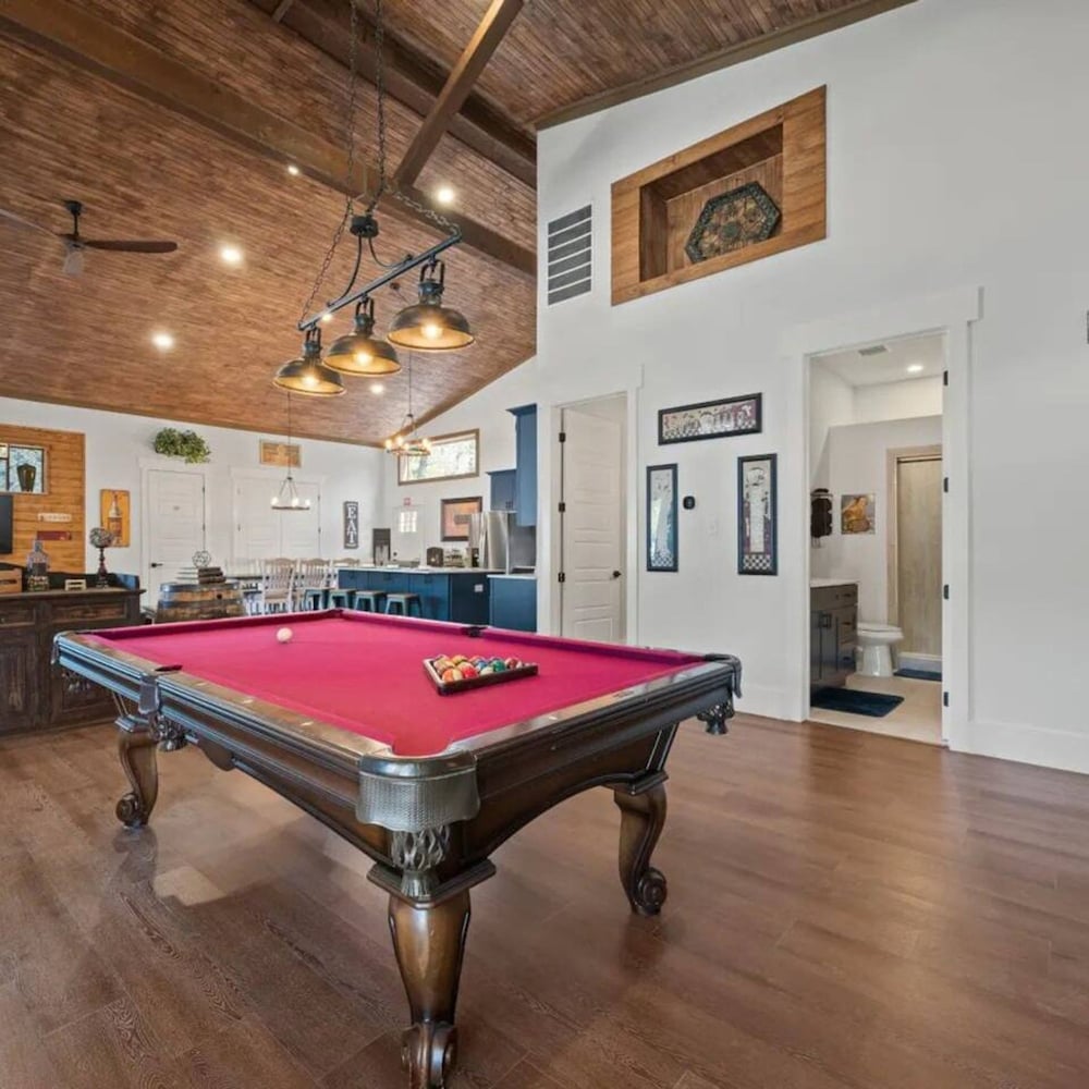 Family Event Retreat Sleeps 28 Amenities Galore in Wimberley, United States