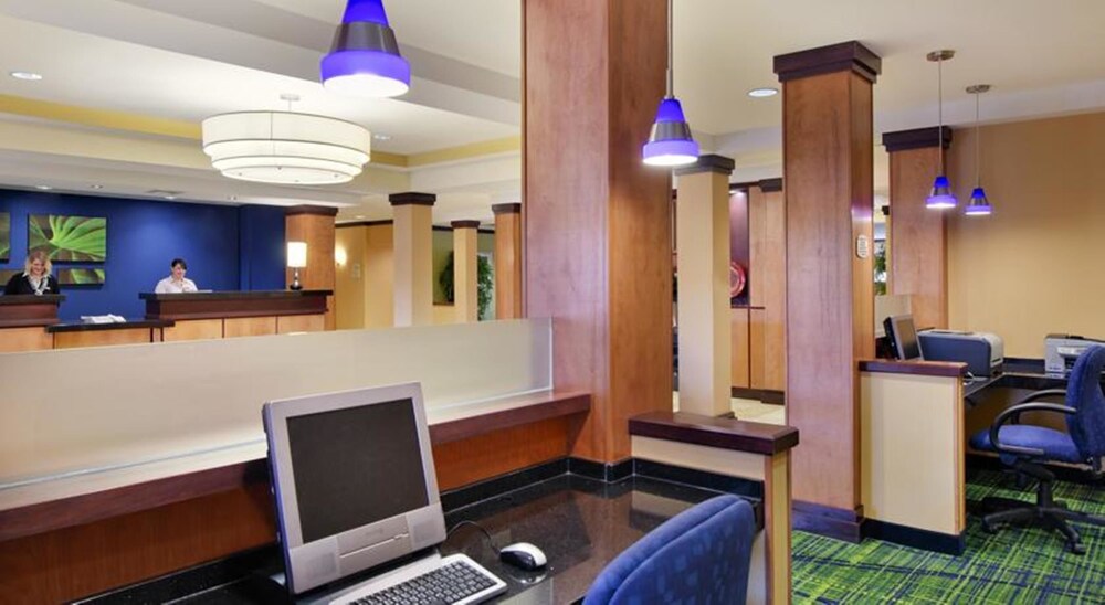Fairfield Inn & Suites Jacksonville West Chaffee Point - photo 35
