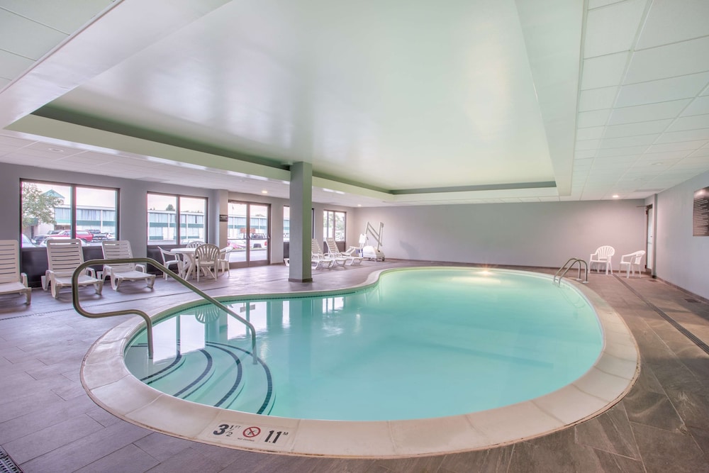 Hampton Inn Fishkill - photo 18