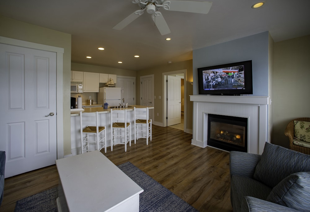 Edgewater Resort - photo 69