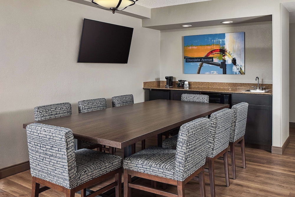 Hampton Inn & Suites Hershey Near The Park - photo 10