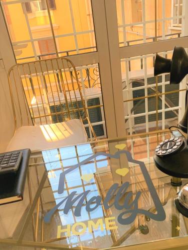 Molly Home — 4-Star Luxury Hotel in Rome, Italy