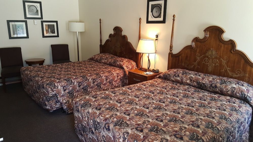 Amber Inn Motel - photo 6