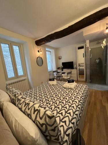 Nido d'amore Casa Giulietta — 4-Star Luxury Hotel in Blevio, Italy