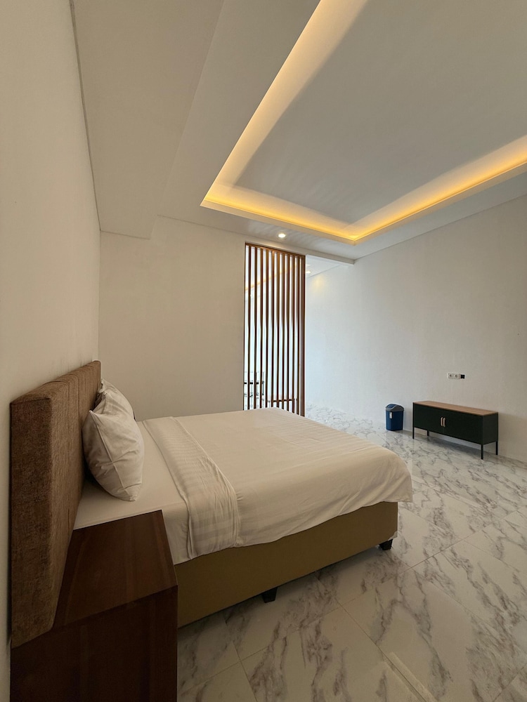 Wind Hill Mountain View Resort — hotel in Sukaraja
