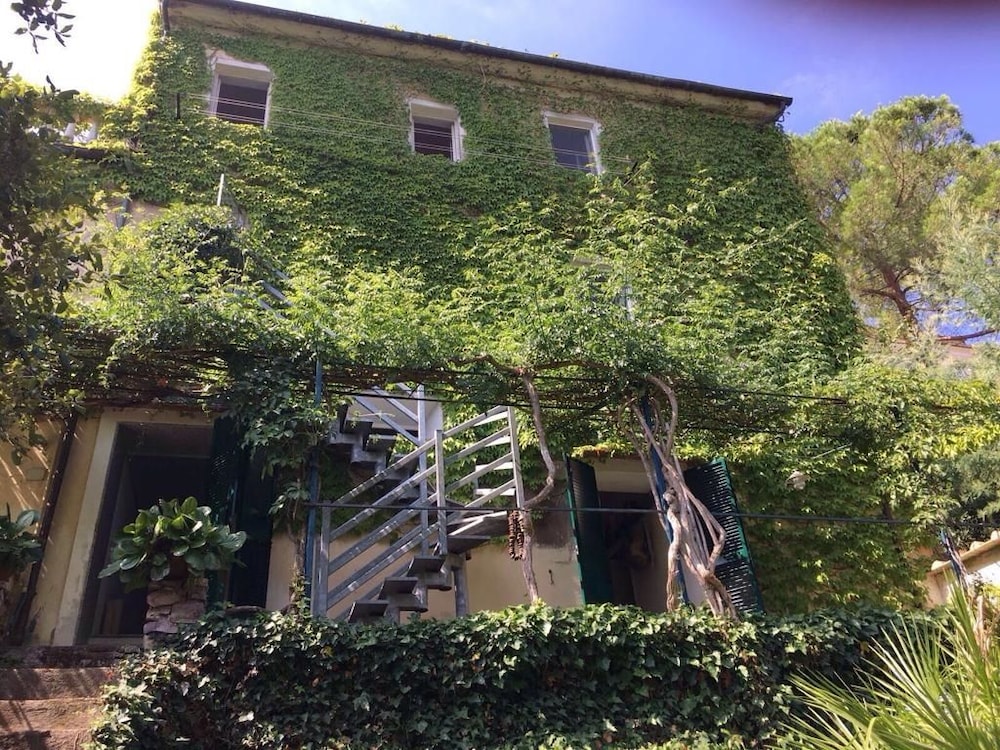 Casa Monella 3 — 4-Star Luxury Hotel in Rio Marina, Italy