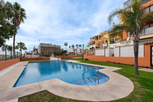 Urbanizacion Jardines Del Mar — 4-Star Luxury Hotel in Manilva, Spain