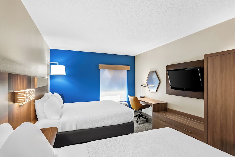 Holiday Inn Express Suites Charleston by IHG - photo 20