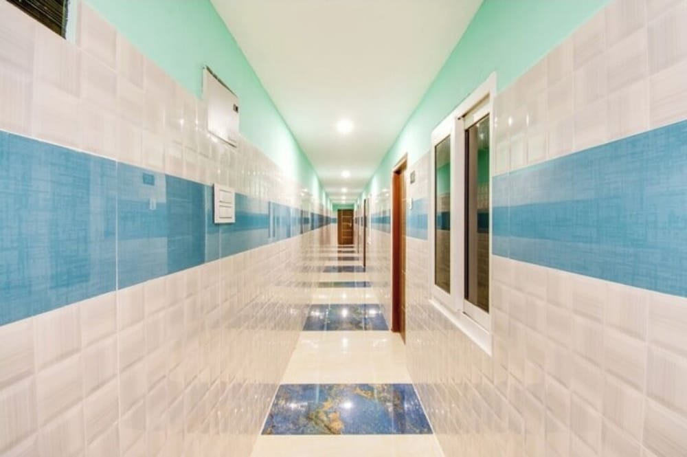 Hotel Sri Grand — hotel in Mangalagiri