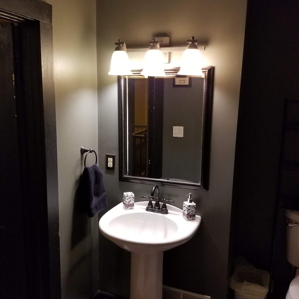 Historic Victorian Inn - photo 51