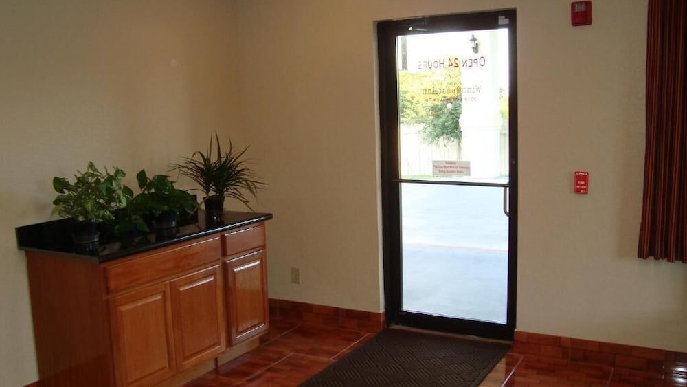 Winnquest Inn Near Ft. Sam Houston - photo 28