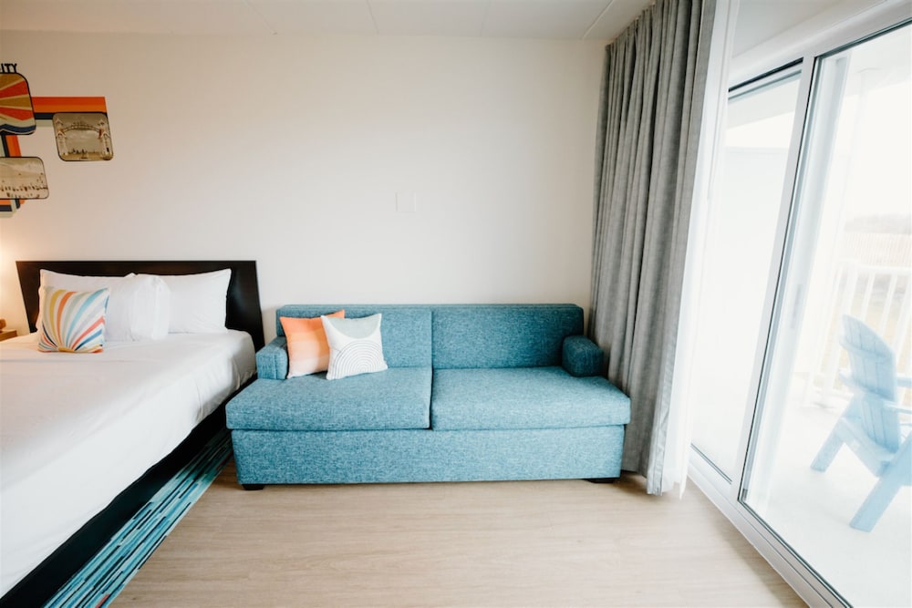 SeaLoft Oceanfront Hotel - photo 14