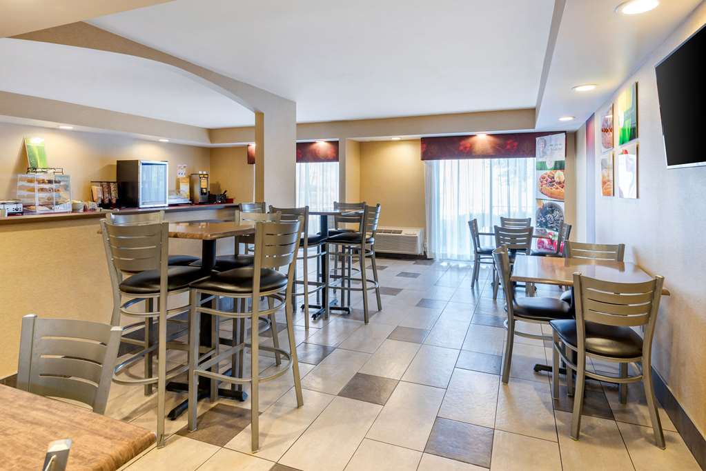 Quality Inn Falconer Jamestown - photo 32
