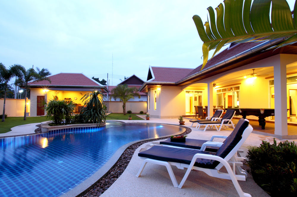 The Chase and Foxlea Executive Villas — 4-Star Luxury Hotel in Bang Lamung, Thailand
