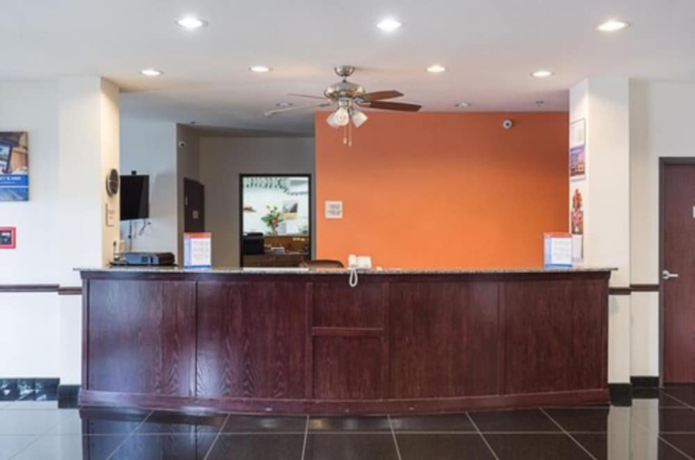 Budget Inn and Suites Texas - photo 3