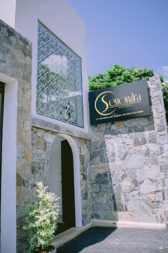 Hotel Senondra in Ampara, Sri Lanka