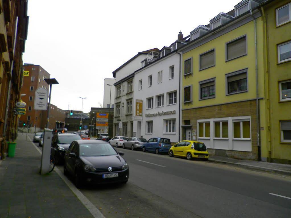 Astra Hotel — Kaiserslautern — photo 3
