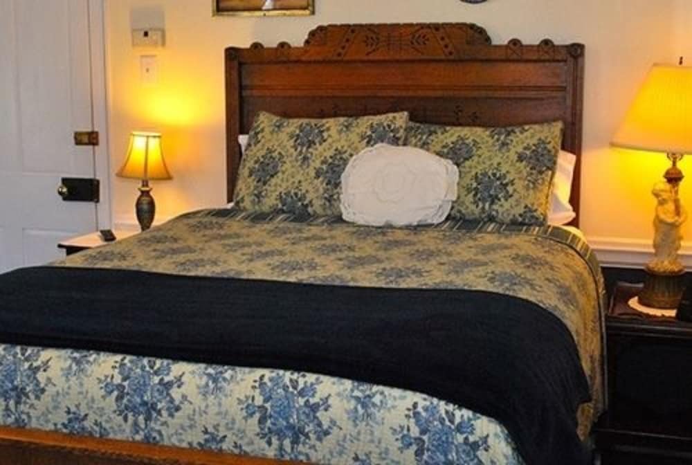 Carrier Houses B&B - photo 9