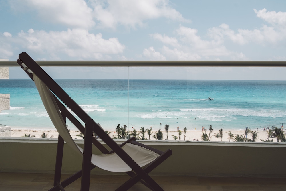 Beach/ocean view